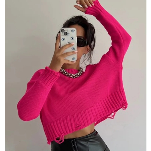 SIGNATURE8‎ Knitted Oversized Cropped Sweater. - Picture 2 of 12